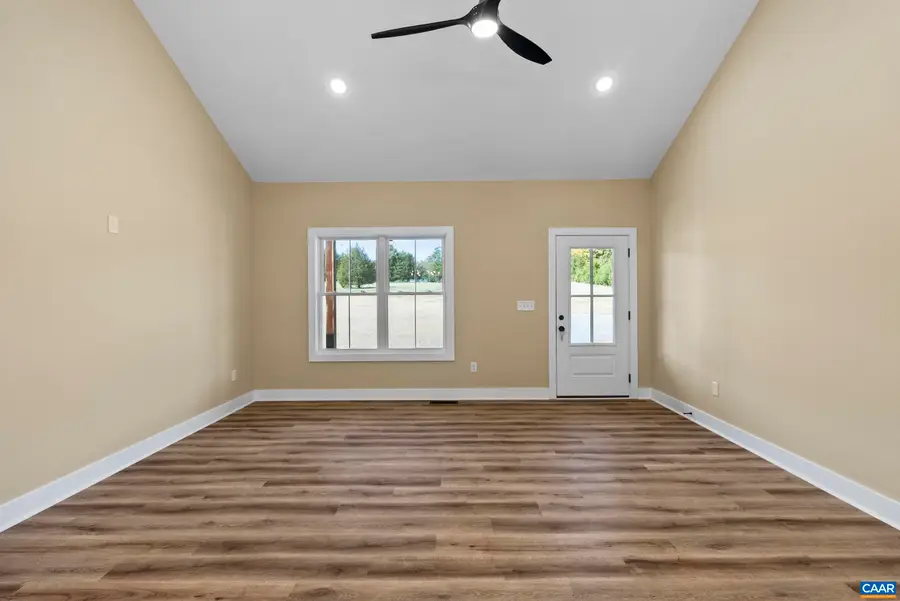 988 Buffalo Rd, Dillwyn, VA 23936 - #2