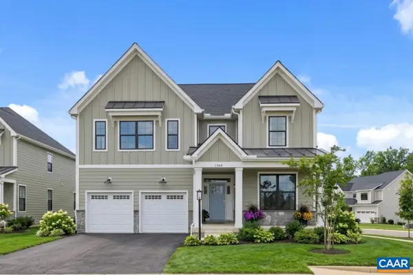1749 Fowler St, Charlottesville, VA 22901