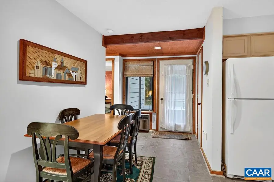 332 Dobie Condos, Wintergreen, VA 22967 - #2
