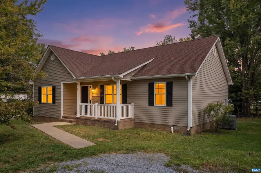 38 Hayrick Rd, Waynesboro, VA 22980 - #2