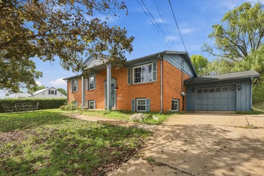 660 Blue Ridge Dr, Harrisonburg, VA 22802 - #2