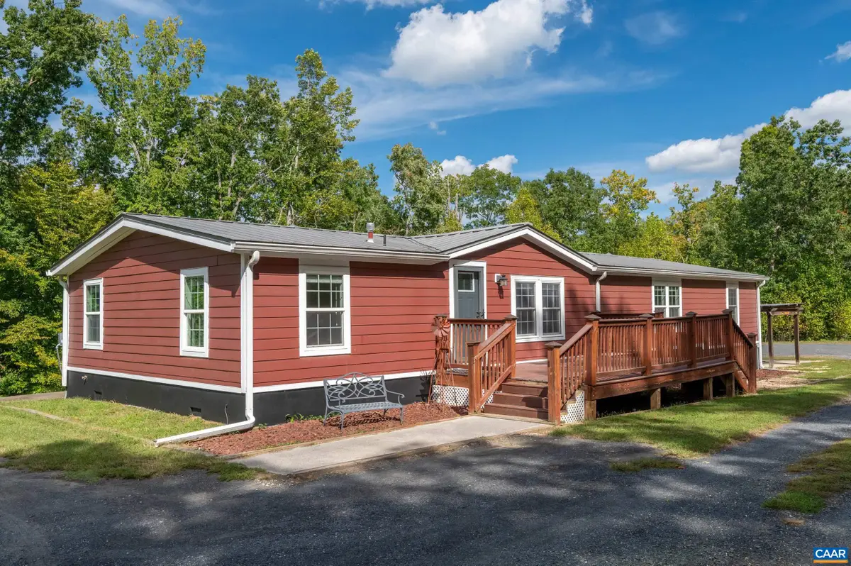 9483 Hatton Ferry Rd, Scottsville, VA 24590 - #1