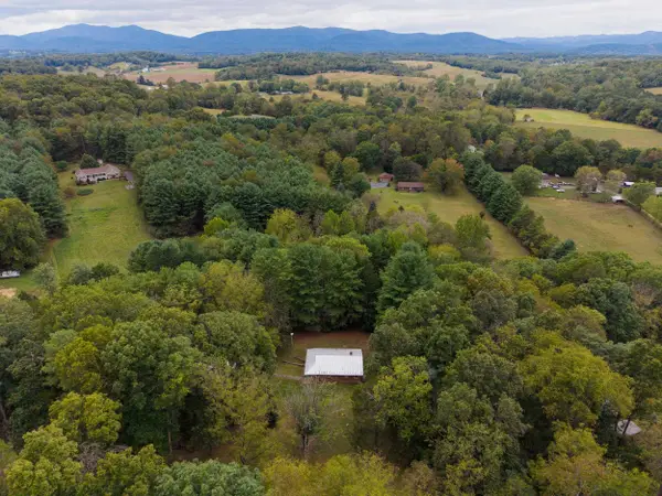 801 Union Church Rd, Churchville, VA 24421