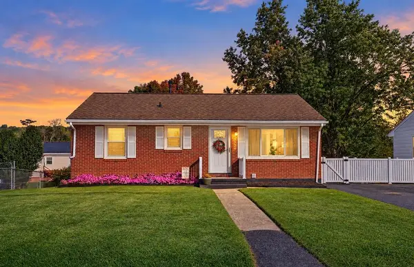 2405 Park Hill Rd, Staunton, VA 24401