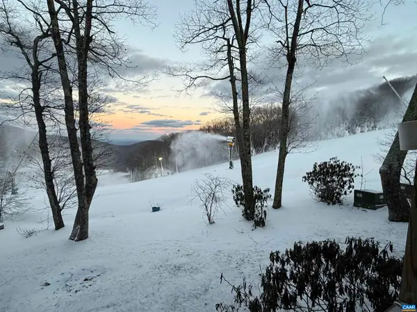 108 Eagles Ct Condos, Wintergreen Resort, VA 22967