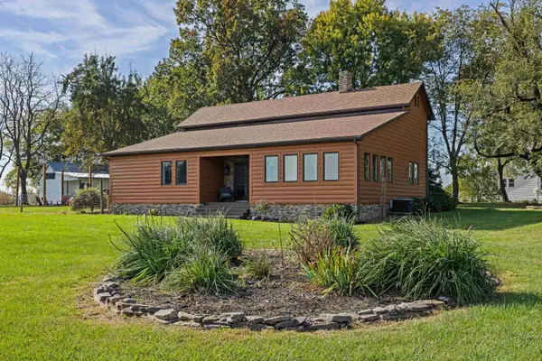 43 Virginia Mills Rd, Weyers Cave, VA 24486