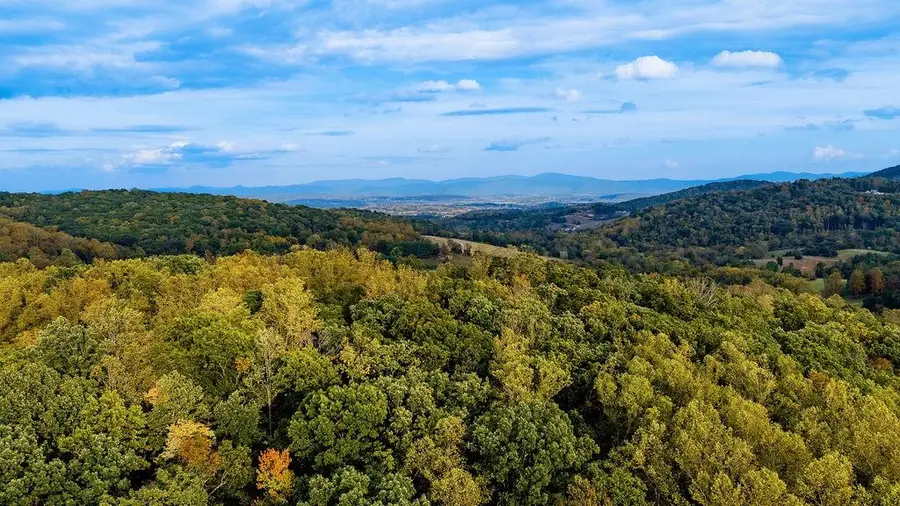 1755 Still House Dr, Lexington, VA 24450 - #3