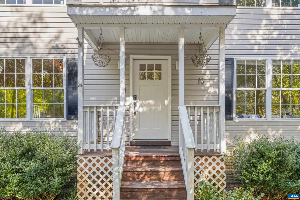 16 Sandy Beach Ct, Palmyra, VA 22963 - #1