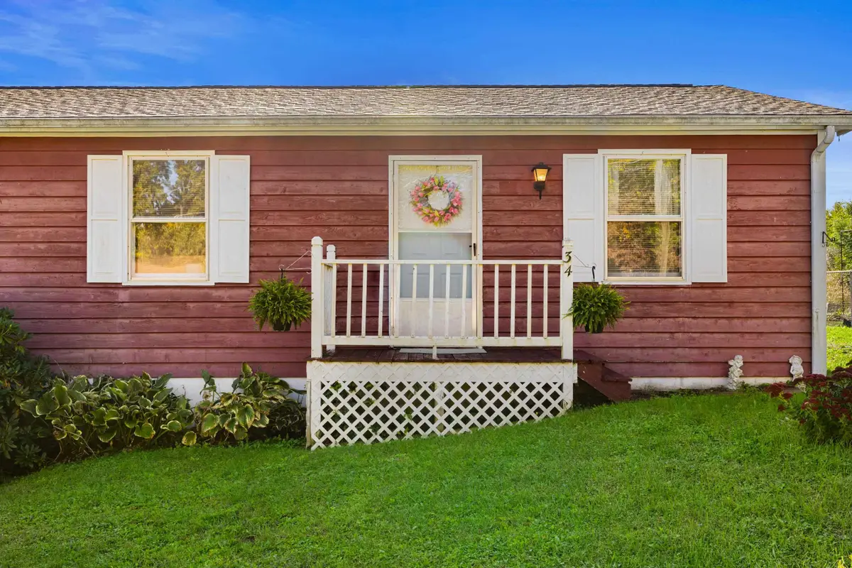 34 Augusta St, Verona, VA 24482 - #1