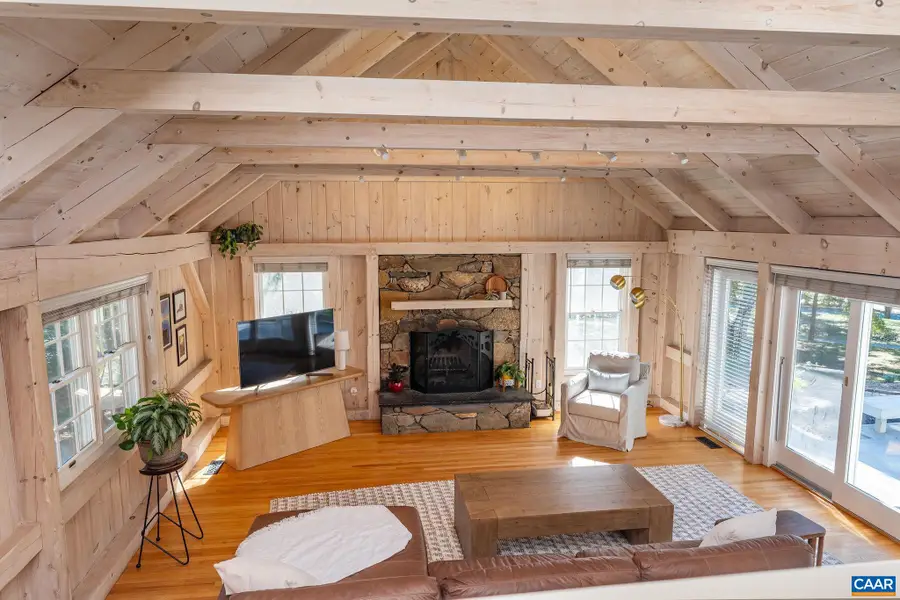 105 Apple Ln, Charlottesville, VA 22903 - #2