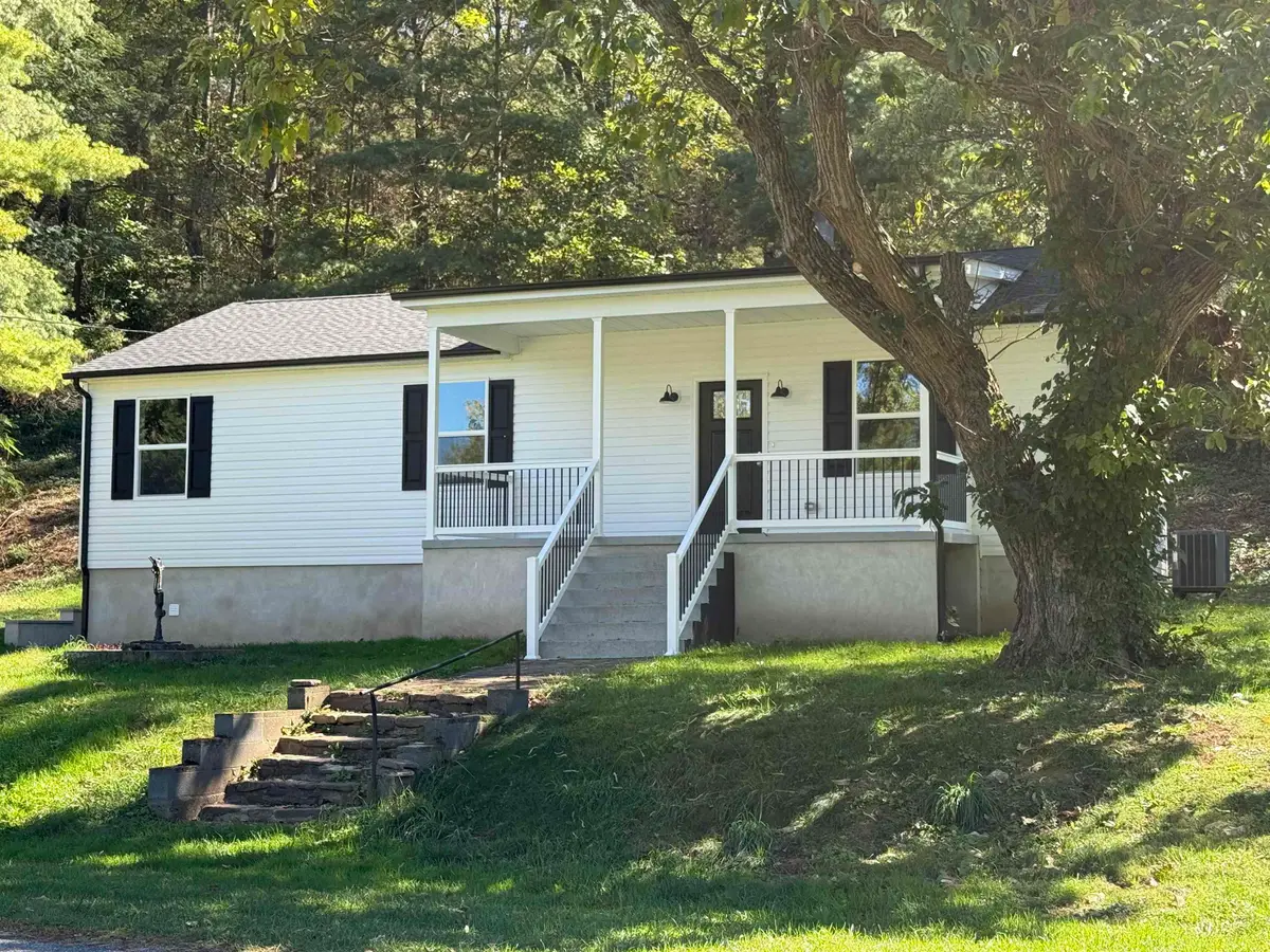 362 Whitmore Rd, Mount Solon, VA 22843 - #1