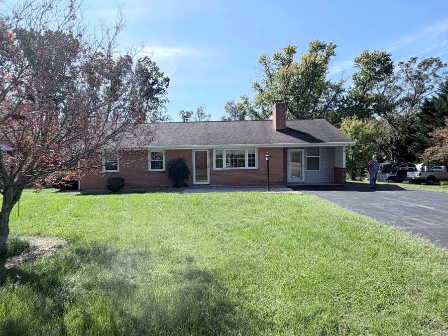 603 Dooms Crossing Rd, Waynesboro, VA 22980 - #2