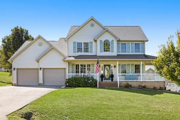 15 Lillian Dr, Fishersville, VA 22939