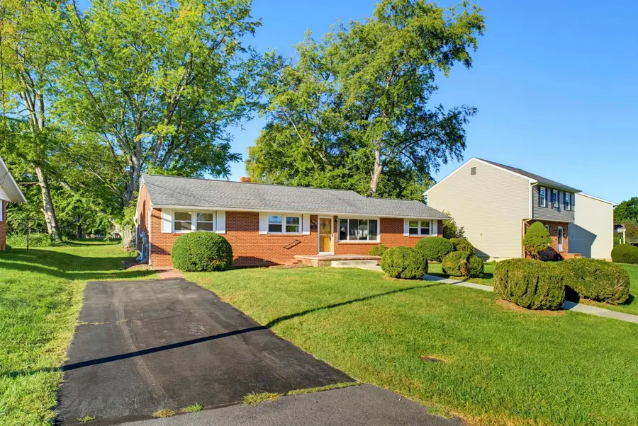 1820 N Talbott Pl, Waynesboro, VA 22980 - #3