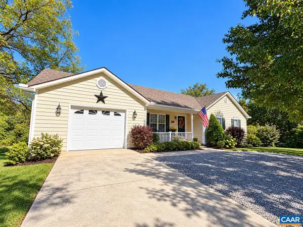 1832 Spring Hill Rd, Staunton, VA 24401
