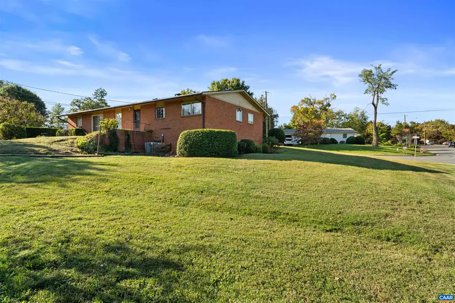 2220 Dominion Dr, Charlottesville, VA 22901 - #3
