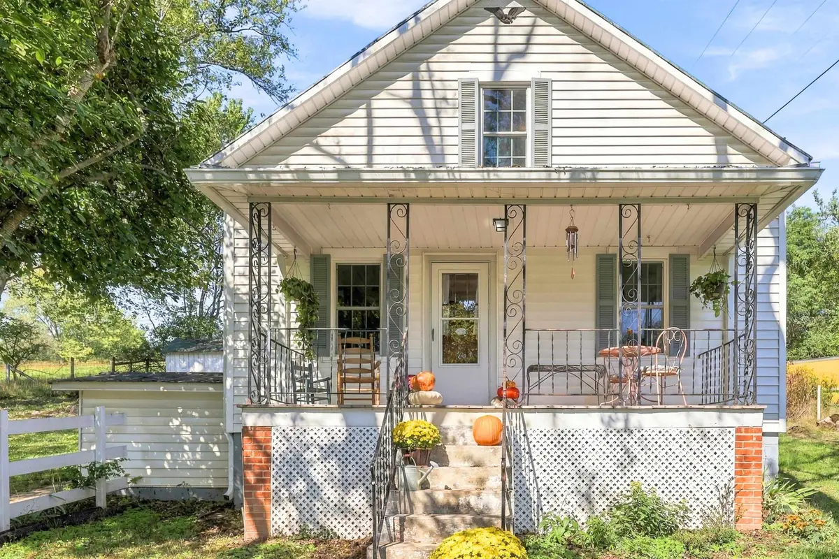 229 Pleasant View Rd, Staunton, VA 24401 - #1