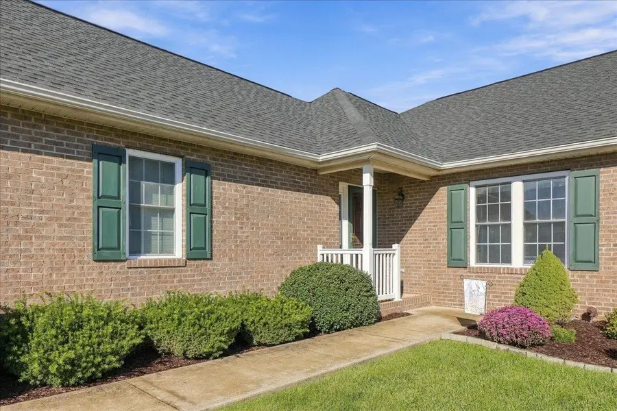 19 Saint Ives Dr, Fishersville, VA 22939 - #3