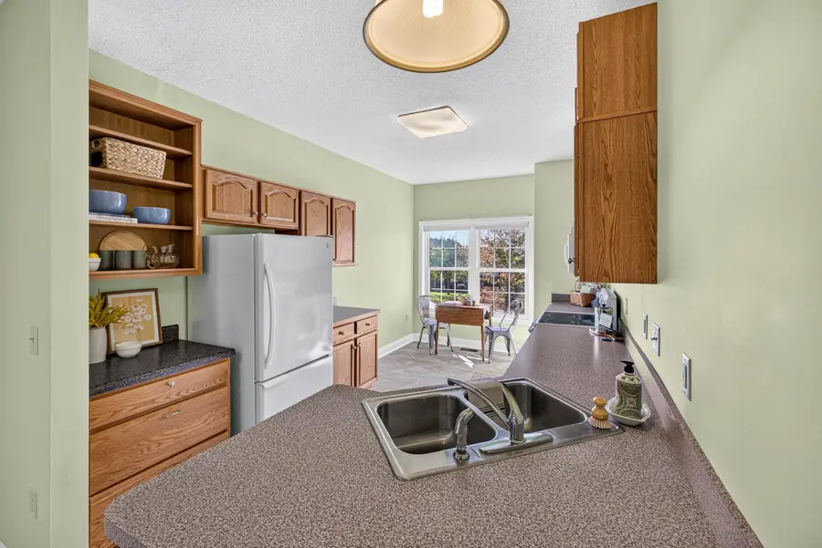 2263 Lake Terrace Dr, Harrisonburg, VA 22802 - #2