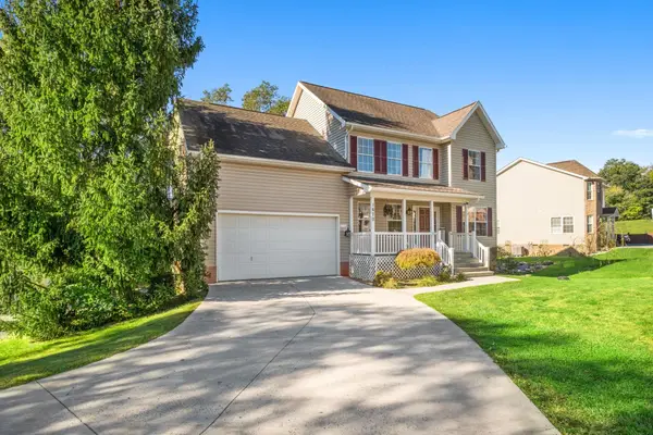 1670 Briarcrest Dr, Rockingham, VA 22801
