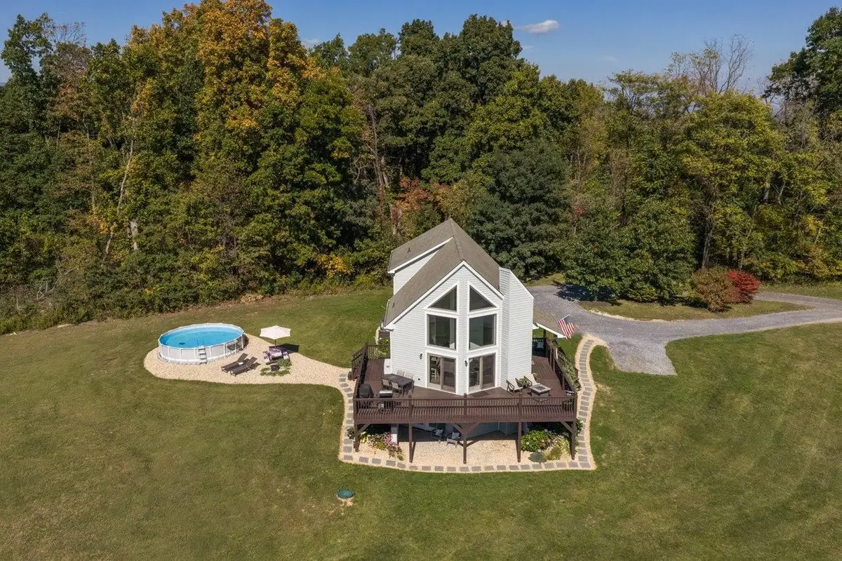 733 Chestnut Ridge Rd, Staunton, VA 24401 - #1