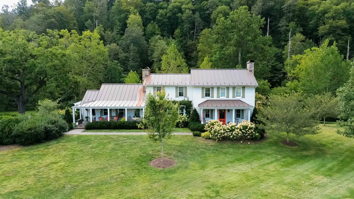 23376 Sam Snead Hwy, Warm Springs, VA 24484 - #1