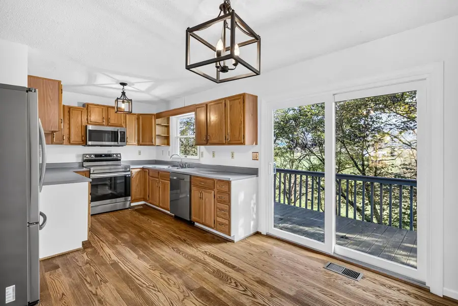 5908 W Donnagail Dr, Penn Laird, VA 22846 - #3