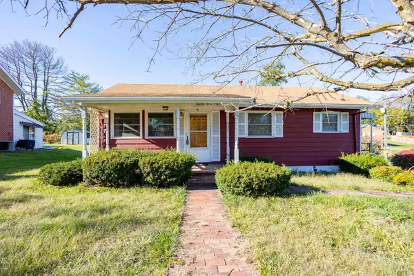 2301 Park Hill Rd, Staunton, VA 24401