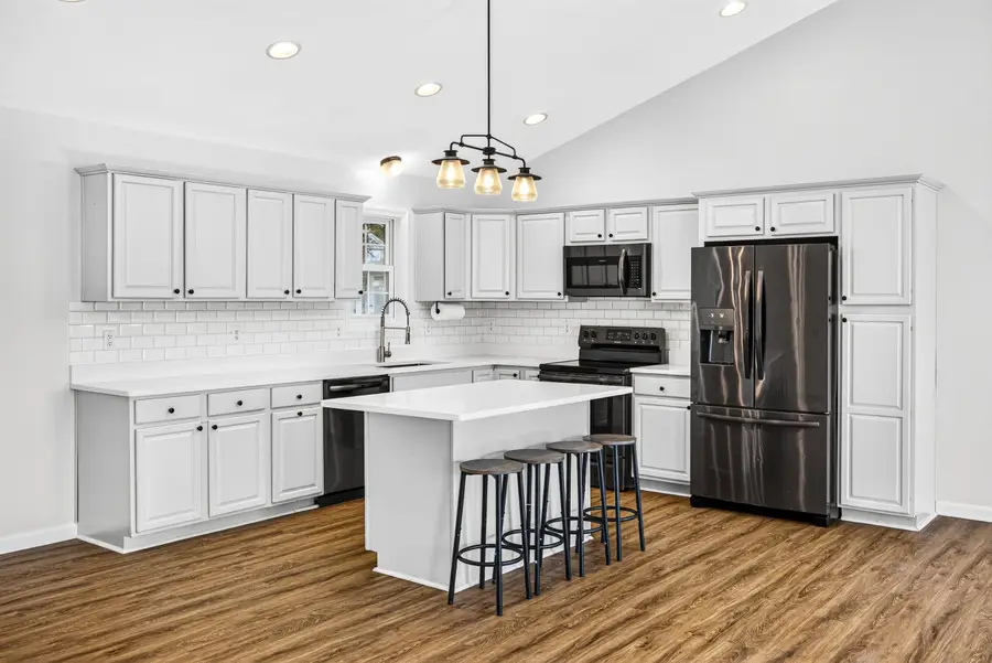 610 Cedar Ct, Woodstock, VA 22664 - #3