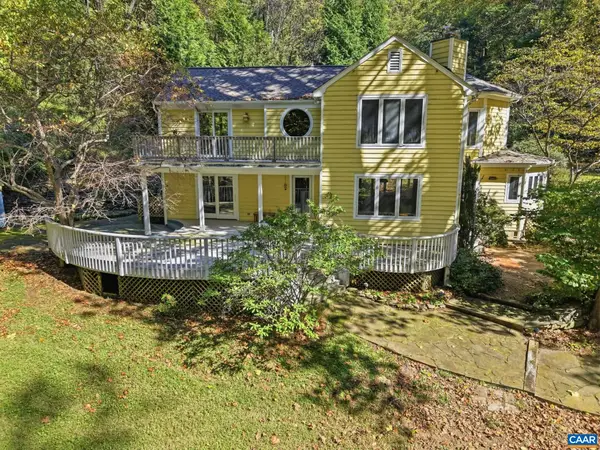 1956 Locust Hollow Rd, Charlottesville, VA 22901