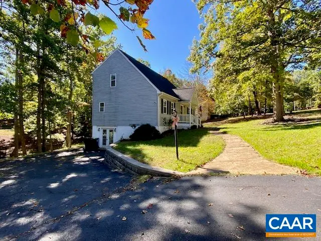 17 Brougham Rd, Palmyra, VA 22963 - #2