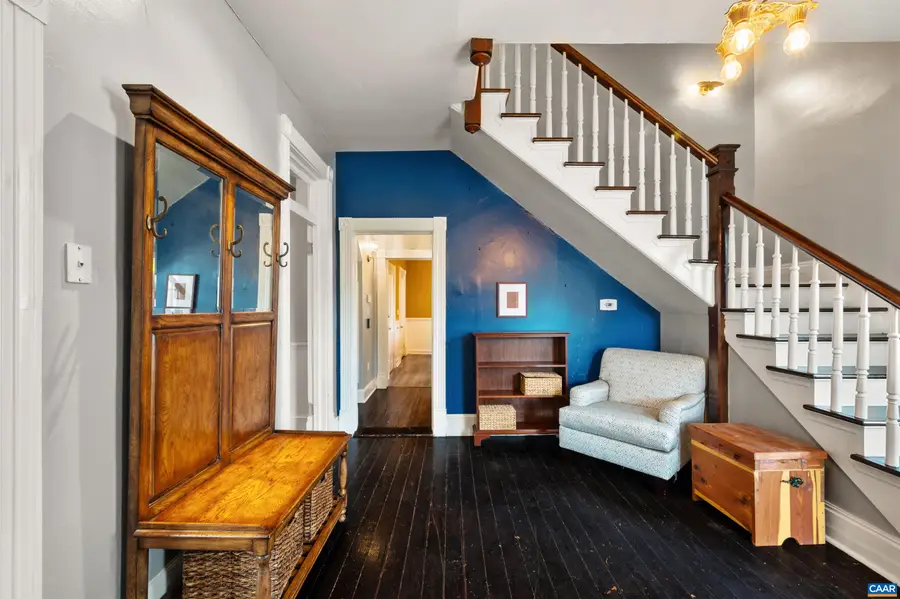 173 W Main St, Orange, VA 22960 - #3