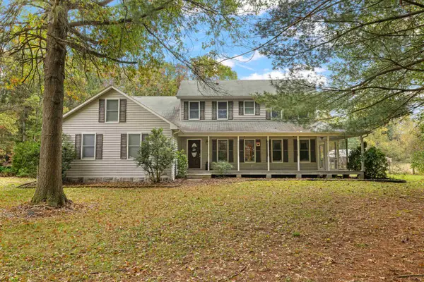 1168 Mt Torrey Rd, Lyndhurst, VA 22952