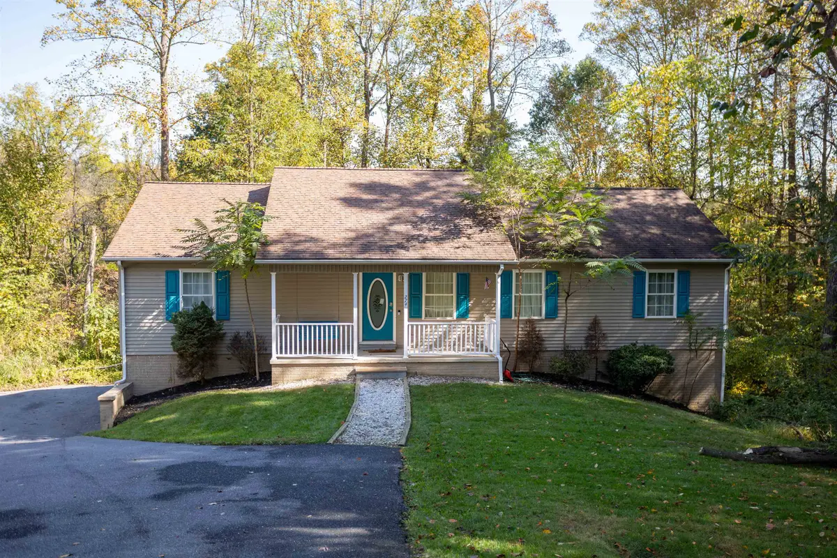274 Rhododendron Ct, McGaheysville, VA 22840 - #1