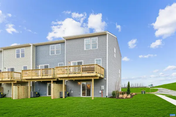 239 Oldfield Dr, Charlottesville, VA 22902