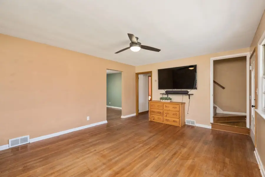 715 Bridge Ave, Waynesboro, VA 22980 - #2