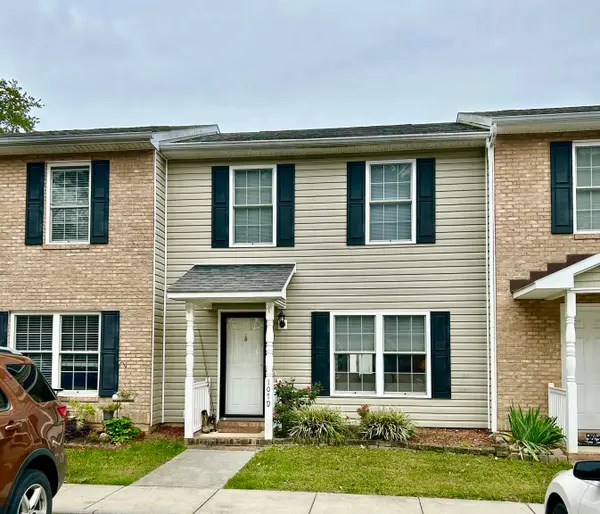 107 13th St, Grottoes, VA 24441