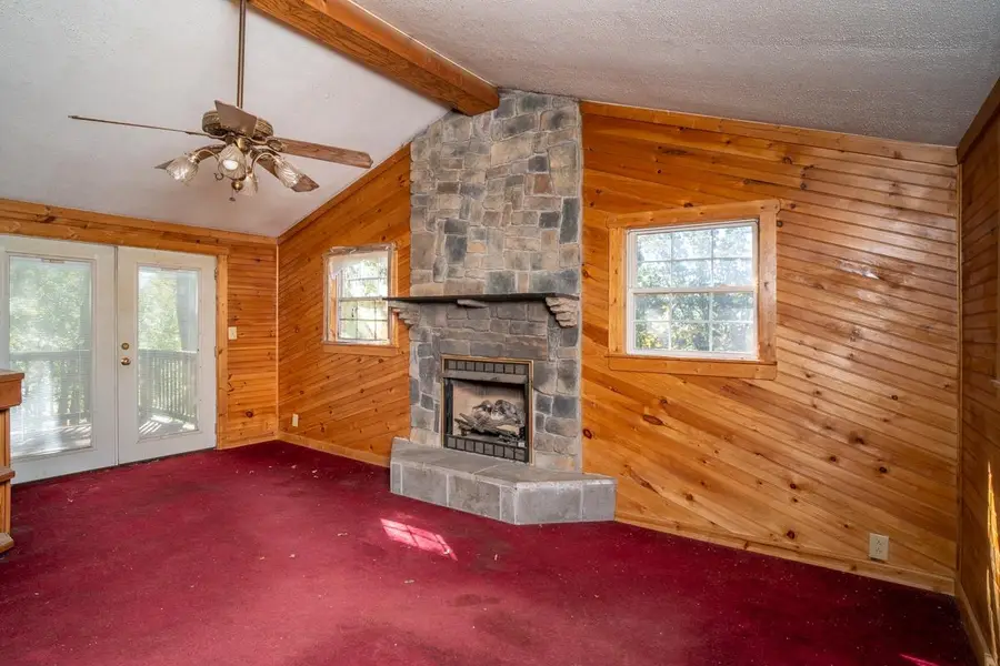 357 Buzzard View Pl, Shenandoah, VA 22849 - #3