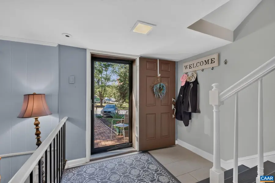 15 Georgetown Green, Charlottesville, VA 22901 - #3
