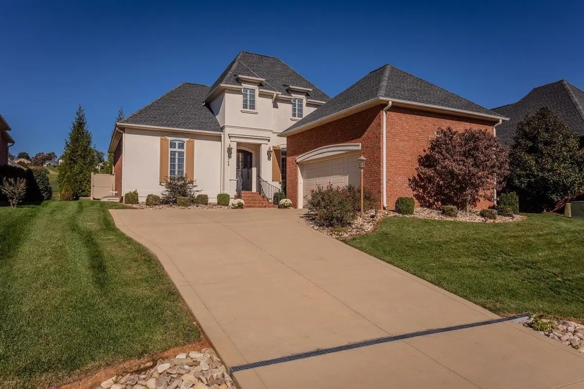 268 Beauford Rd, Massanetta Springs, VA 22801 - #1