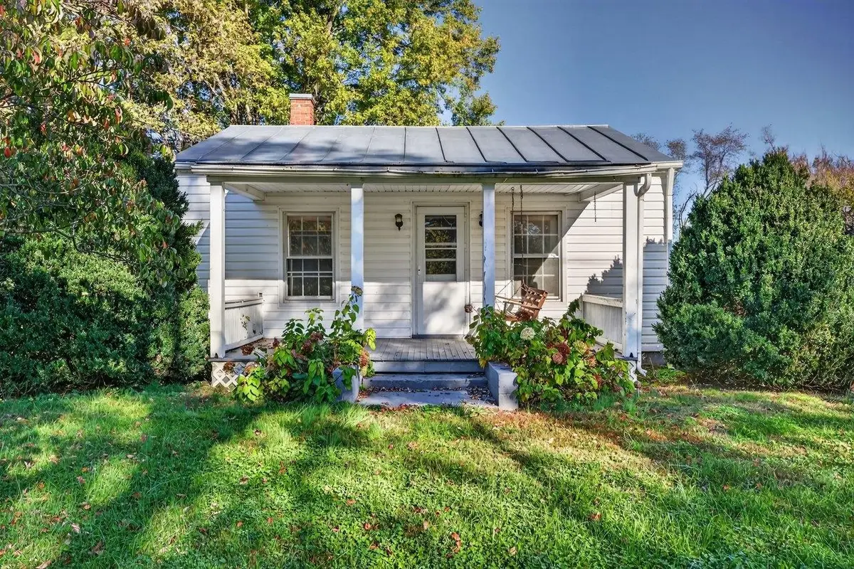 8433 Main St, Port Republic, VA 24441 - #1