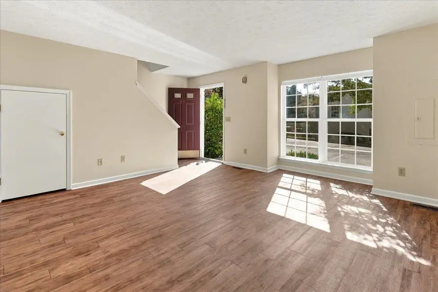 645 Stonewall Dr, Harrisonburg, VA 22801 - #3