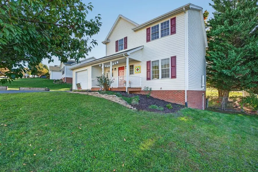 904 Bull Run, Staunton, VA 24401 - #2