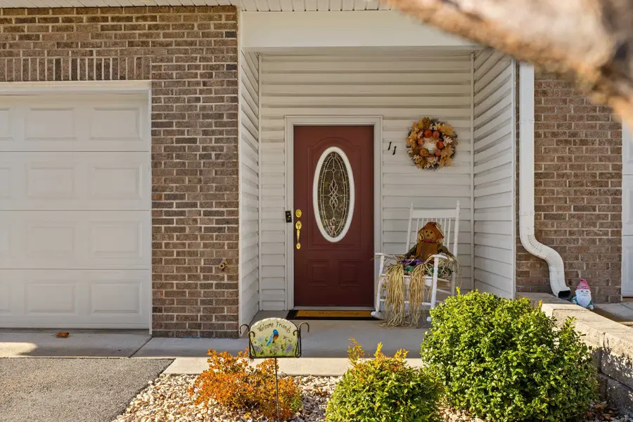 11 Collinswood Way, Staunton, VA 24401 - #3