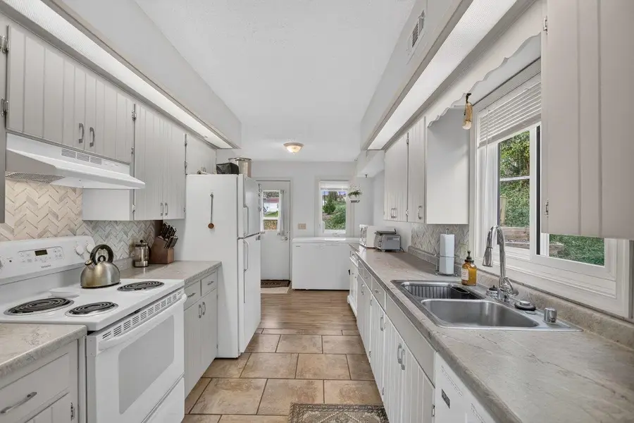 15 Village Sq, Harrisonburg, VA 22802 - #3