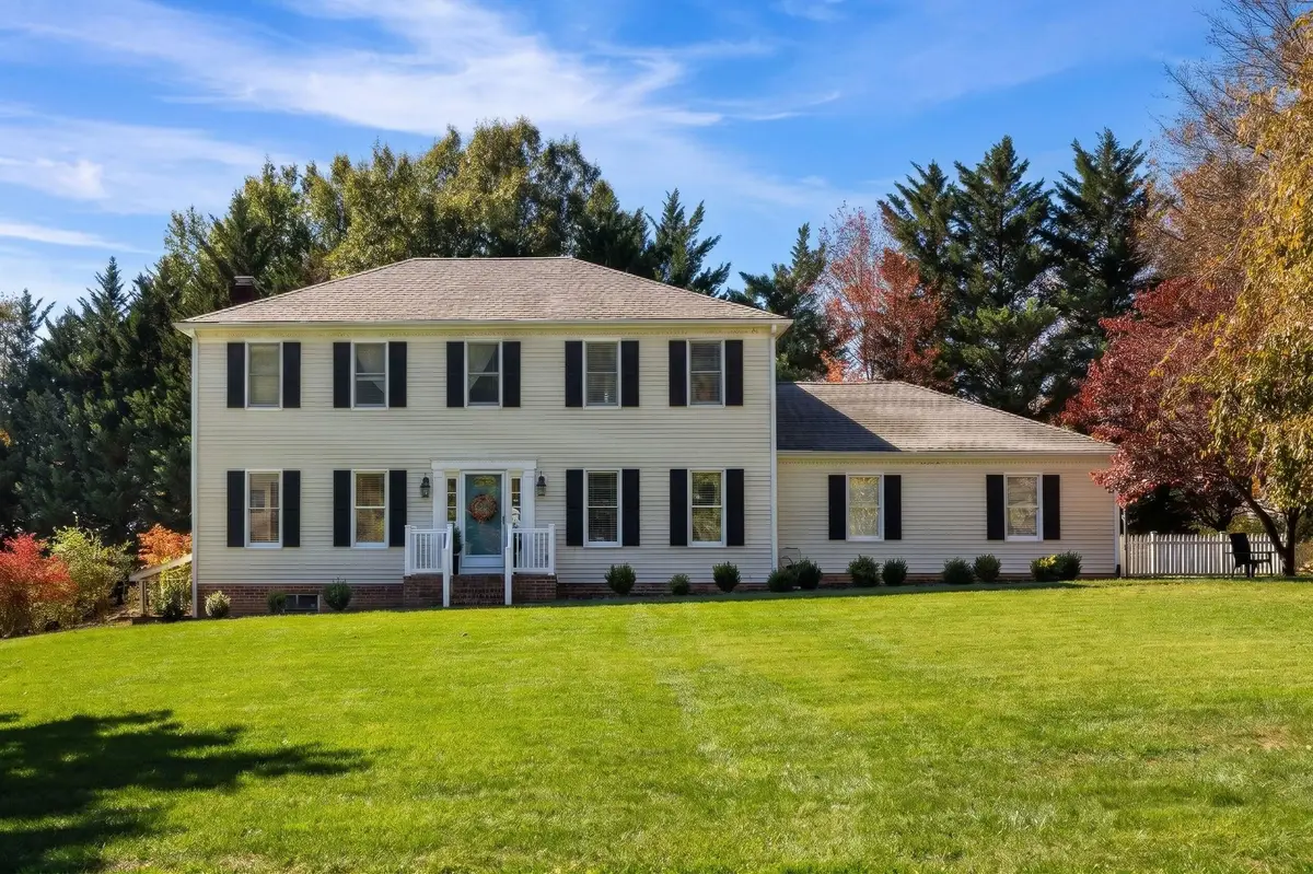 133 Huntington Pl, Waynesboro, VA 22980 - #1