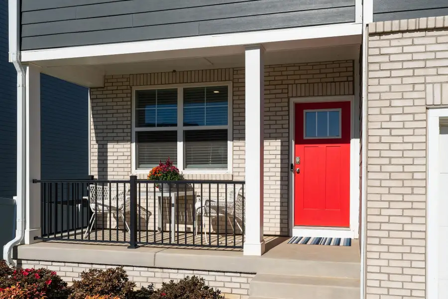 421 Stonewall Jackson Blvd, Staunton, VA 24401 - #3