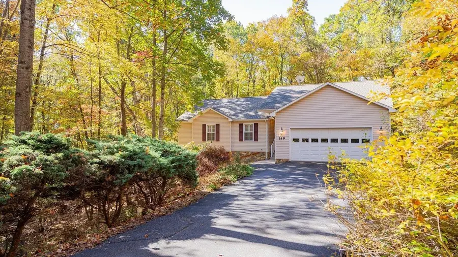 149 Pleasant Ln, McGaheysville, VA 22840 - #2