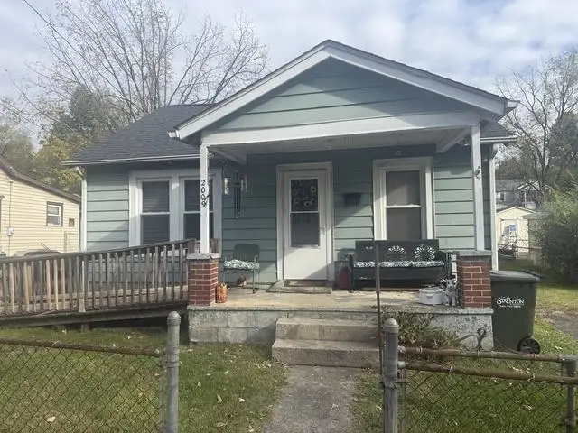 2009 First St, Staunton, VA 24401 - #1