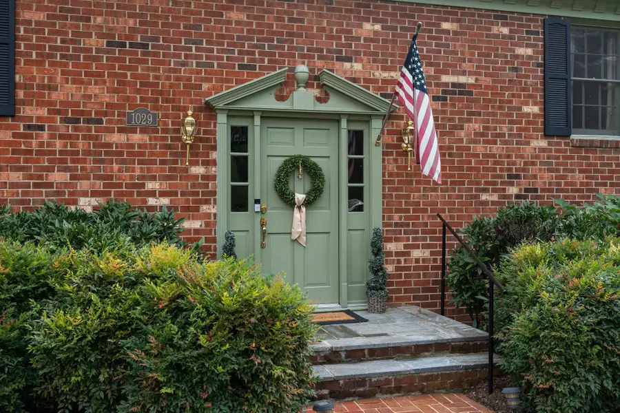 1029 Ridgemont Dr, Staunton, VA 24401 - #3